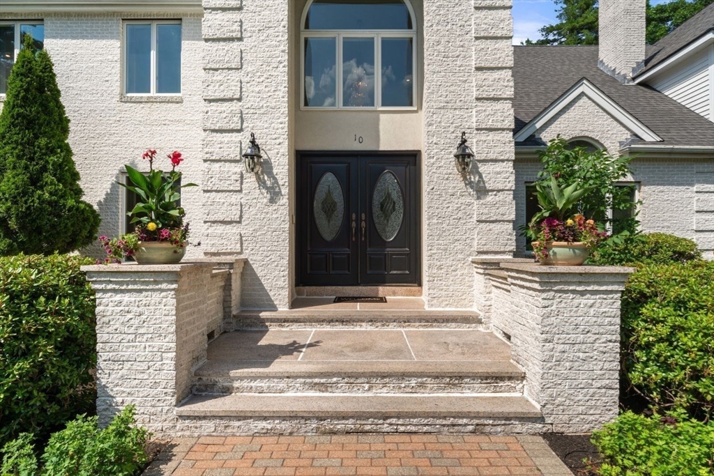 10 Mountain View Dr