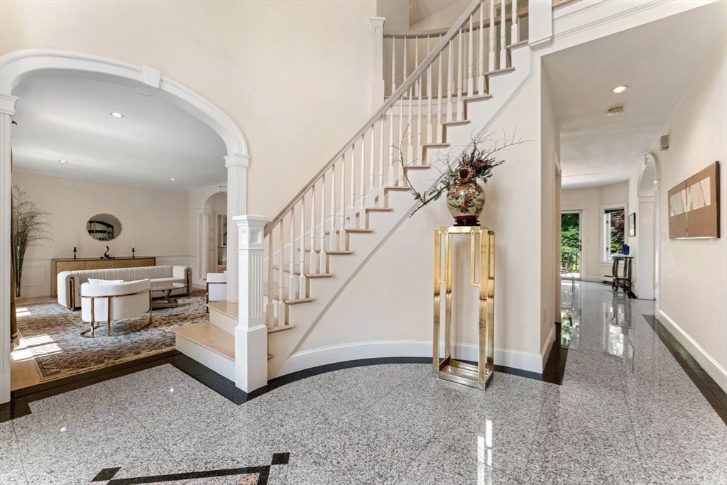 10 Mountain View Dr