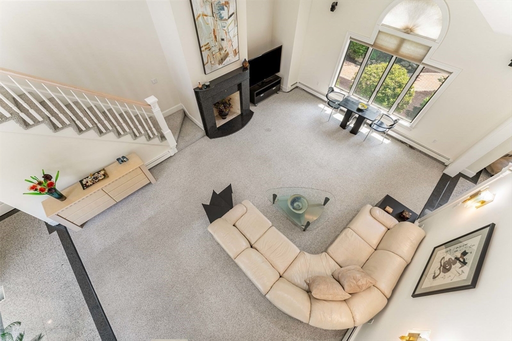 10 Mountain View Dr