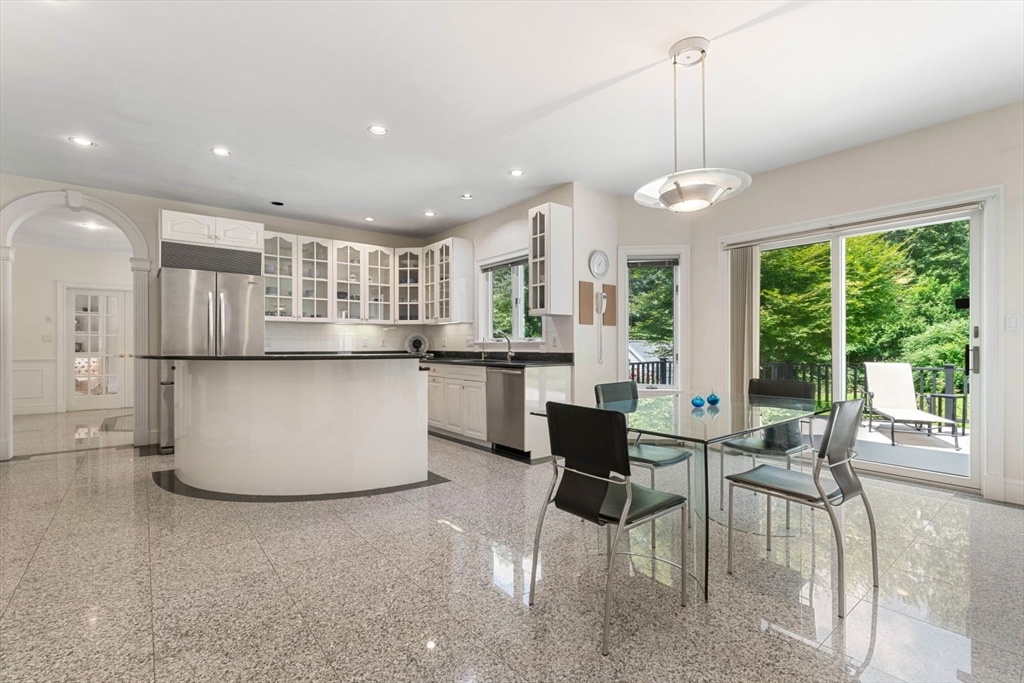 10 Mountain View Dr