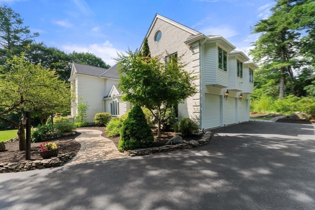 10 Mountain View Dr