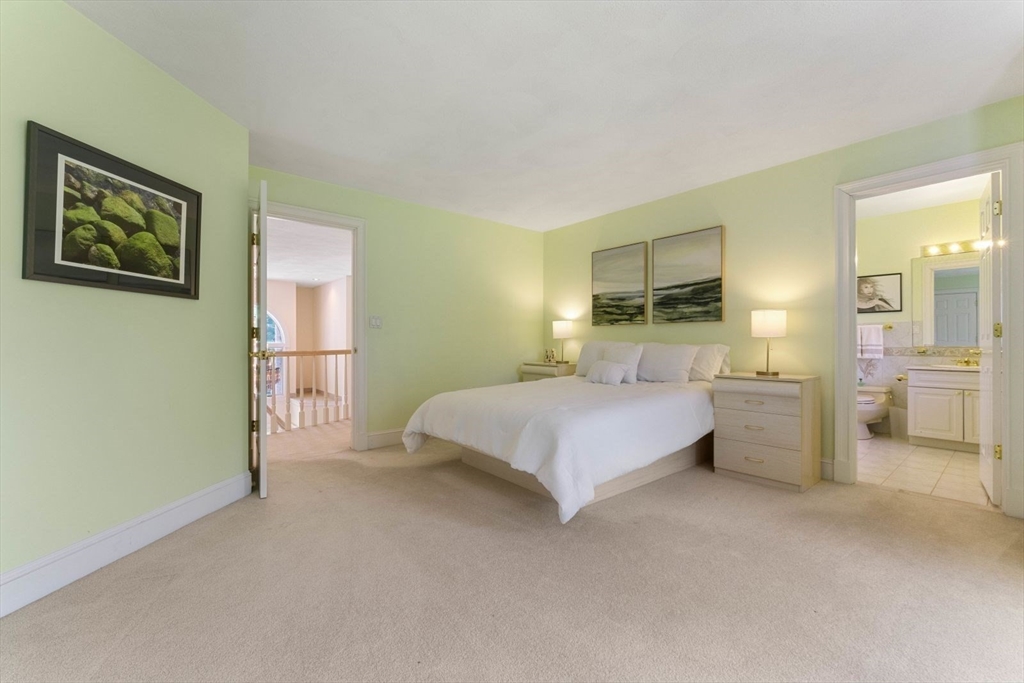10 Mountain View Dr