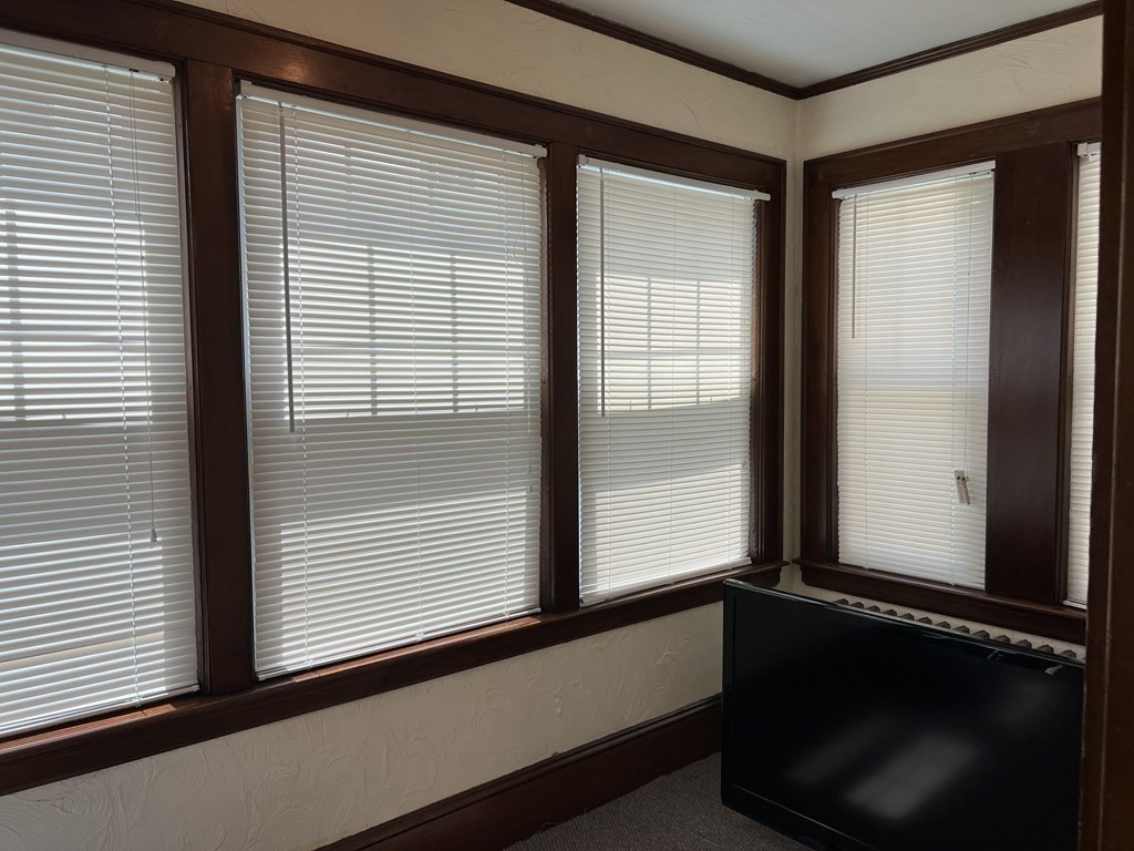 277 Lexington Street Unit: 1/F