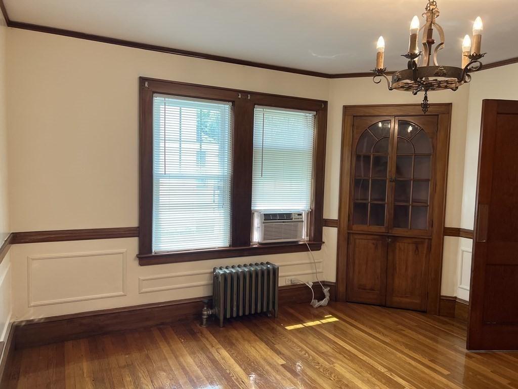 277 Lexington Street Unit: 1/F