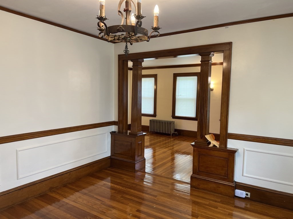 277 Lexington Street Unit: 1/F