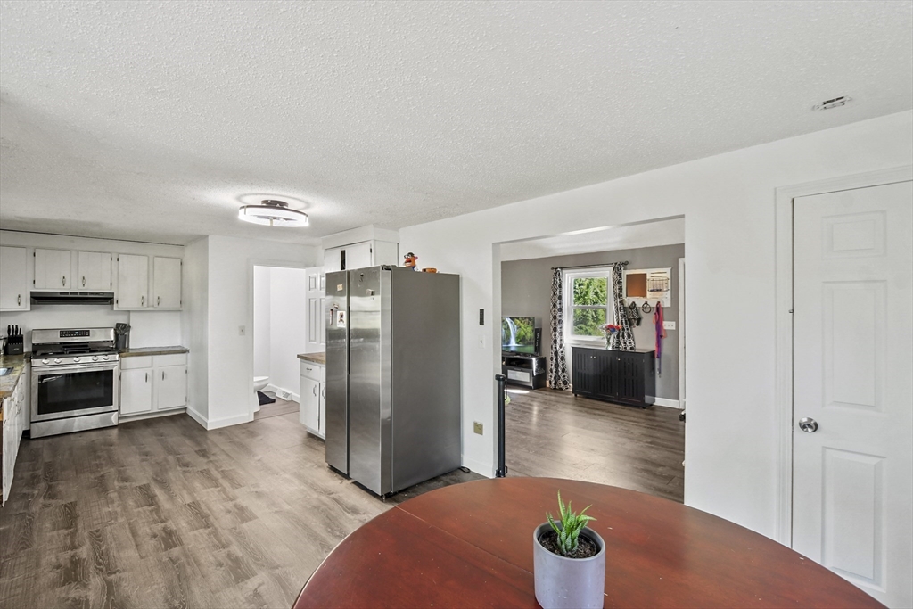 13 Littleton Dr