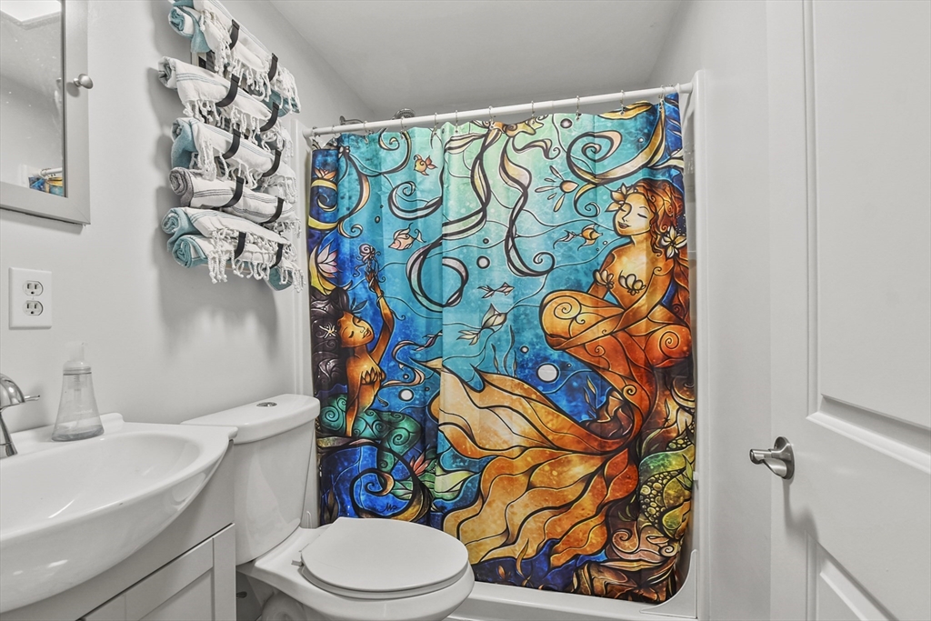 13 Littleton Dr