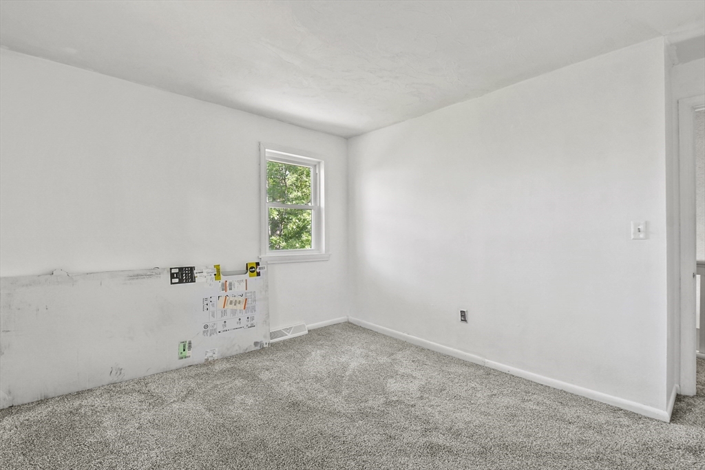 13 Littleton Dr