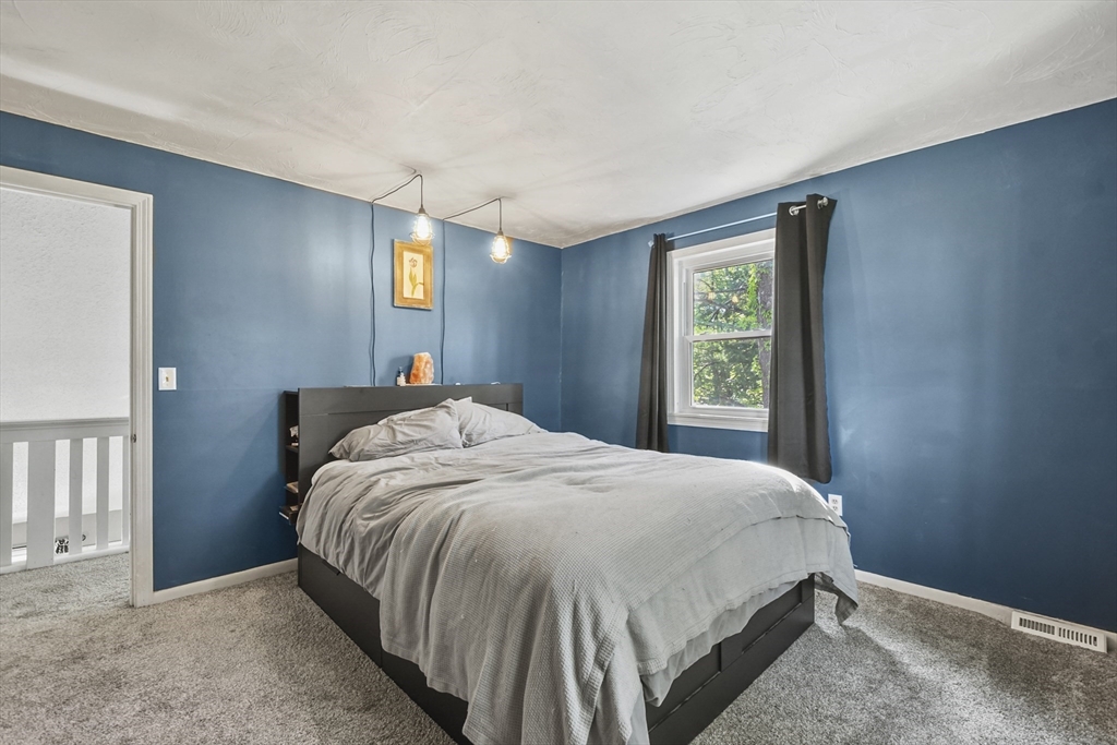 13 Littleton Dr