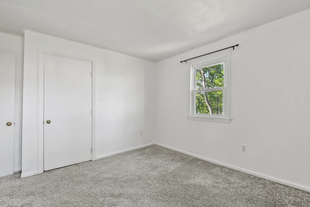 13 Littleton Dr