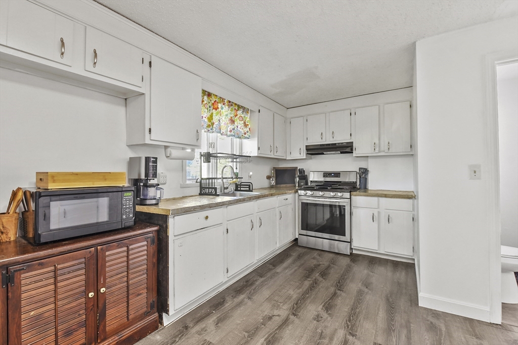 13 Littleton Dr