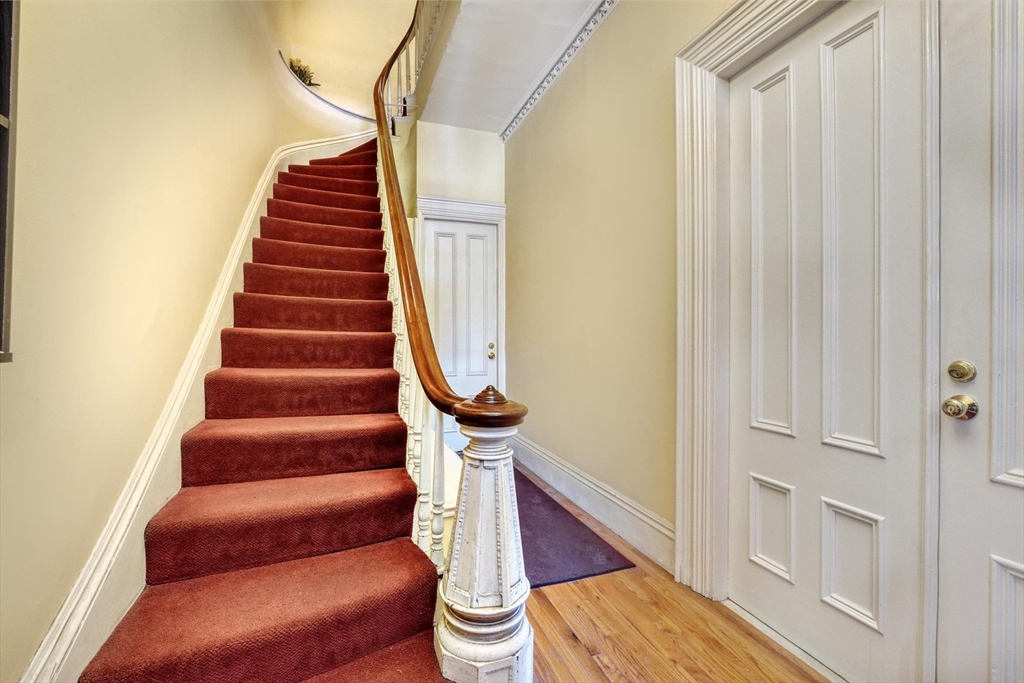 468 Massachusetts Ave # 4