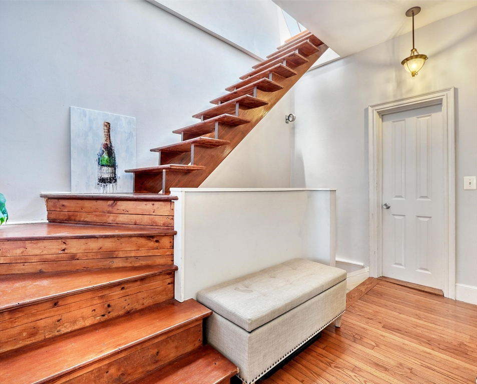 468 Massachusetts Ave # 4