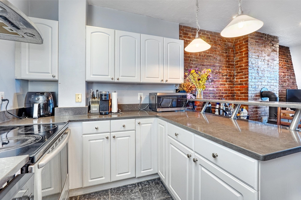 468 Massachusetts Ave # 4