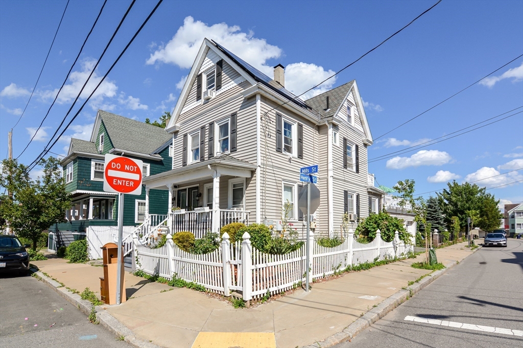 95-97 Mills St