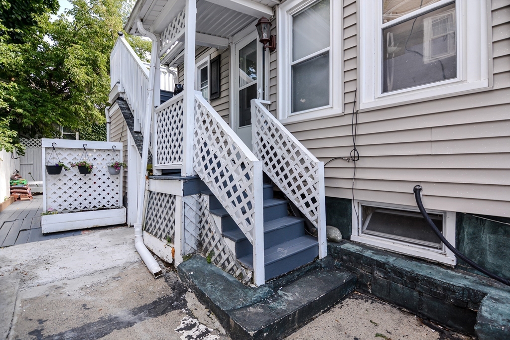 95-97 Mills St