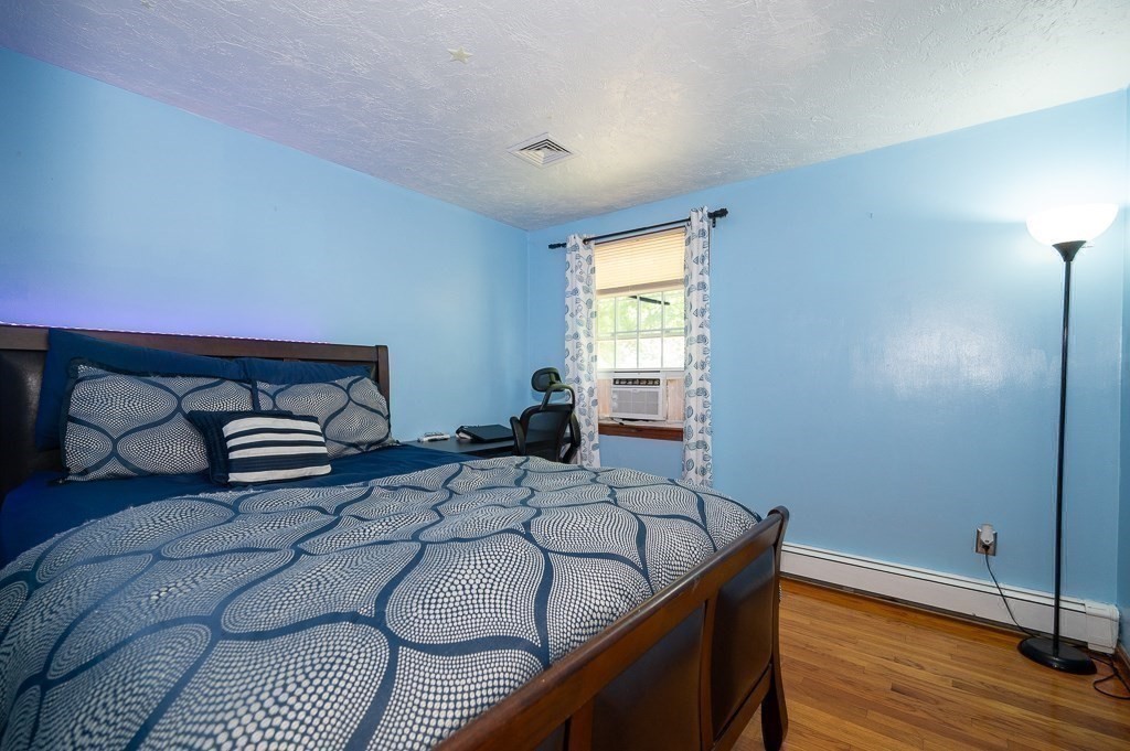 3 Bluegrass Ln