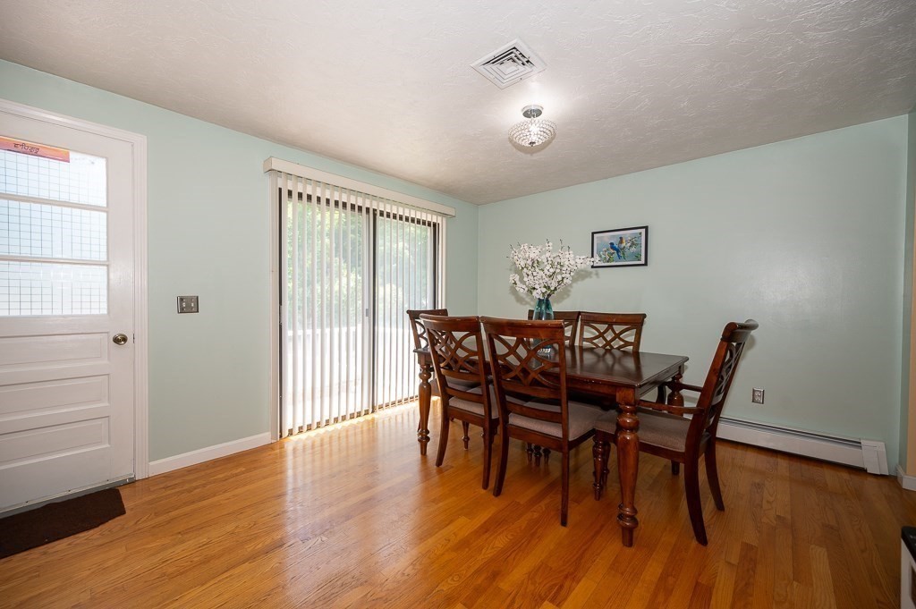 3 Bluegrass Ln