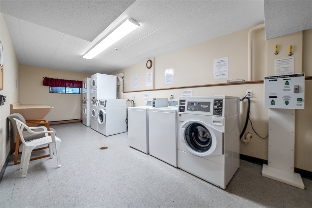 308 Quarry St # 403
