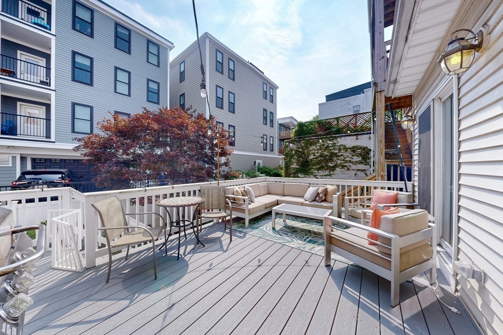 214 W 9th Unit: SF