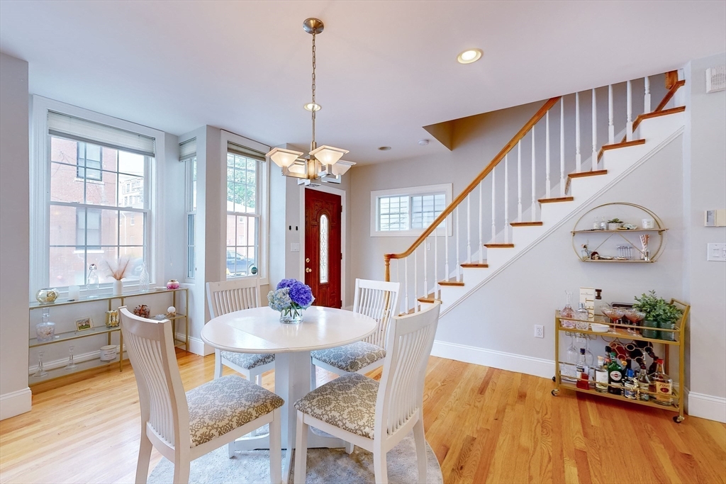 214 W 9th Unit: SF