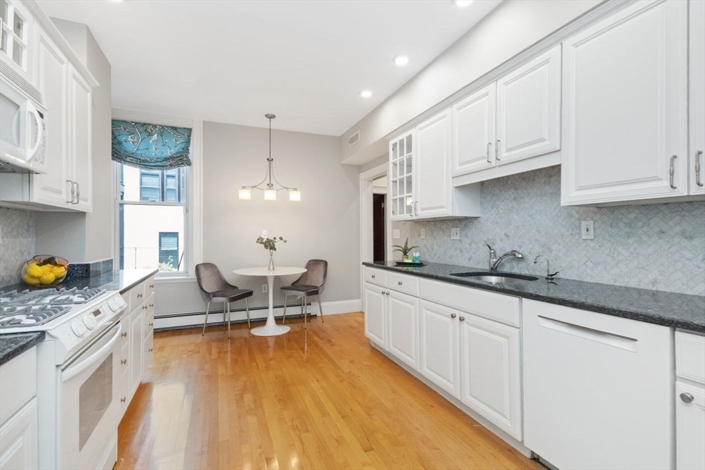 95 Centre St # 1