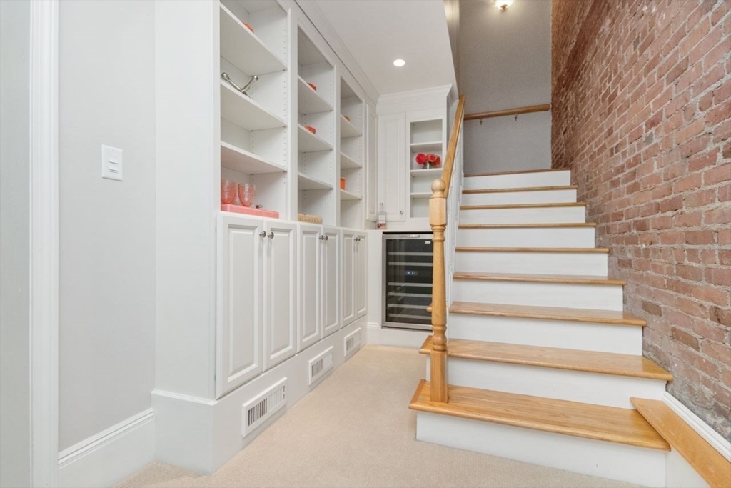 95 Centre St # 1