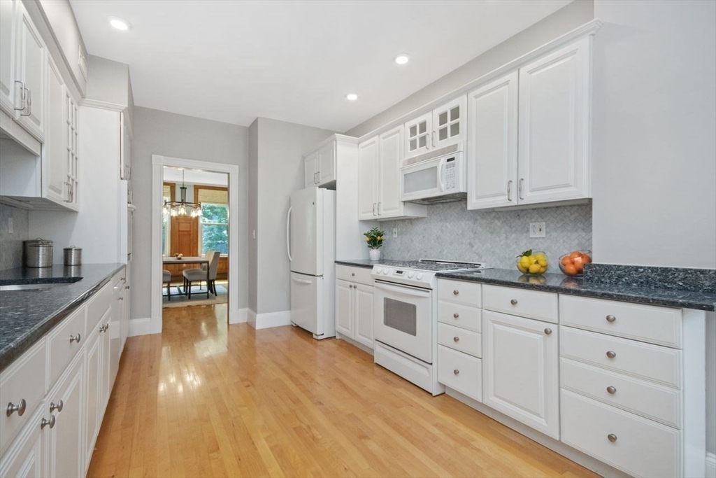 95 Centre St # 1