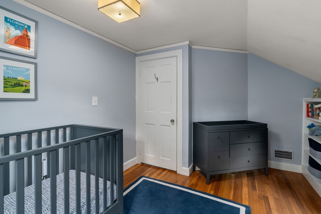 24 Hickory Cliff Rd