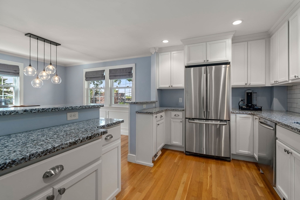 24 Hickory Cliff Rd