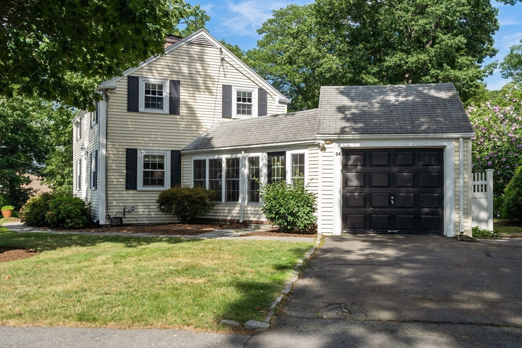 24 Hickory Cliff Rd