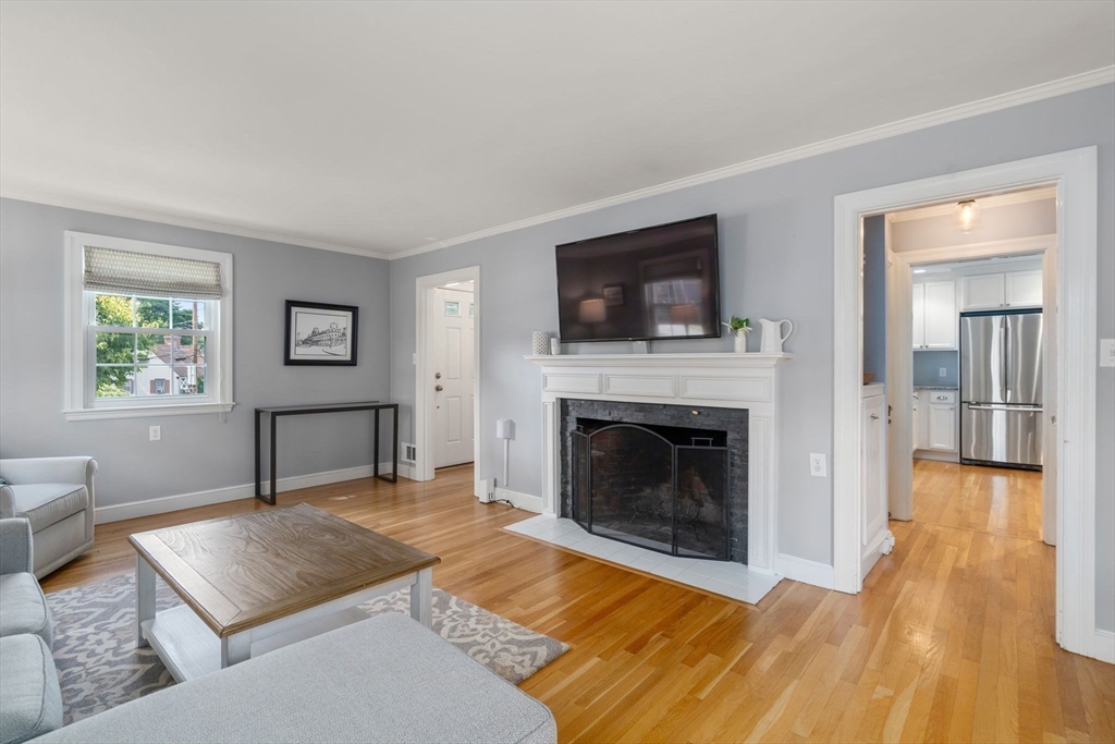 24 Hickory Cliff Rd