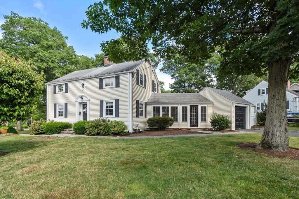 24 Hickory Cliff Rd