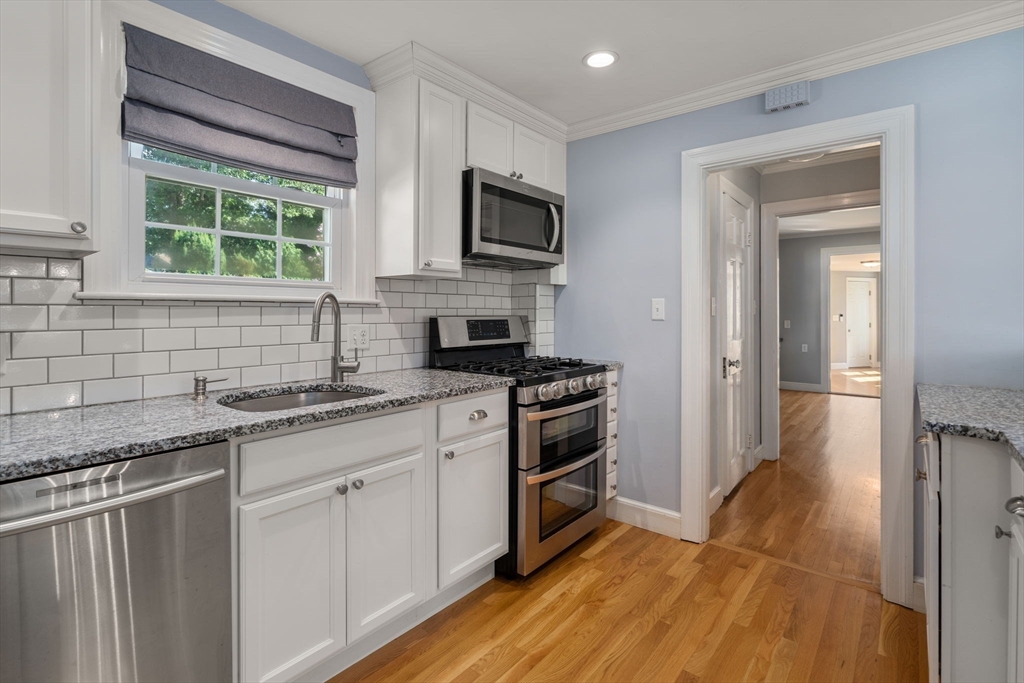 24 Hickory Cliff Rd