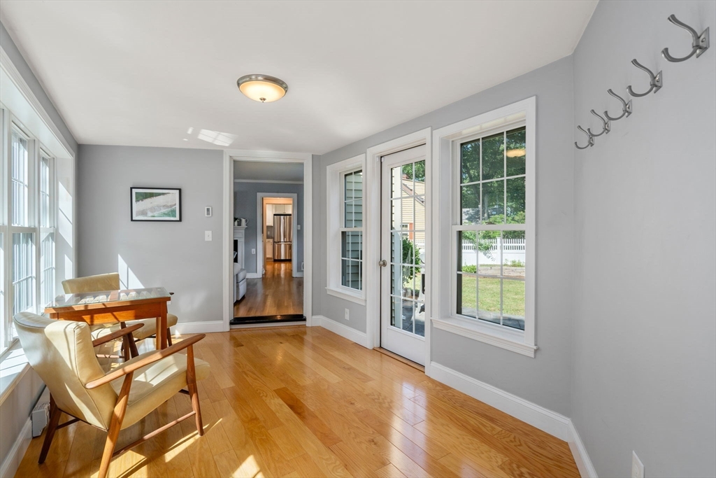 24 Hickory Cliff Rd