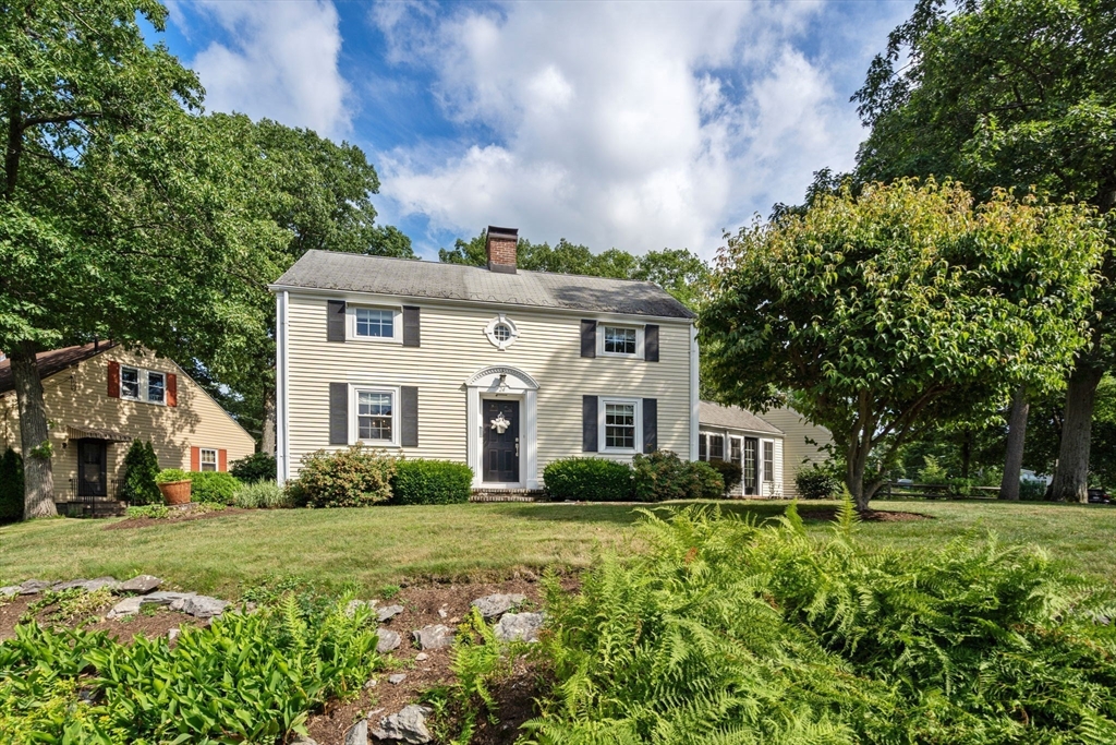 24 Hickory Cliff Rd
