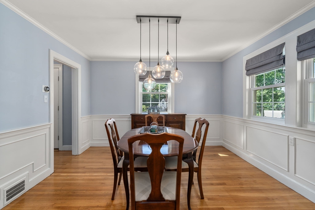 24 Hickory Cliff Rd