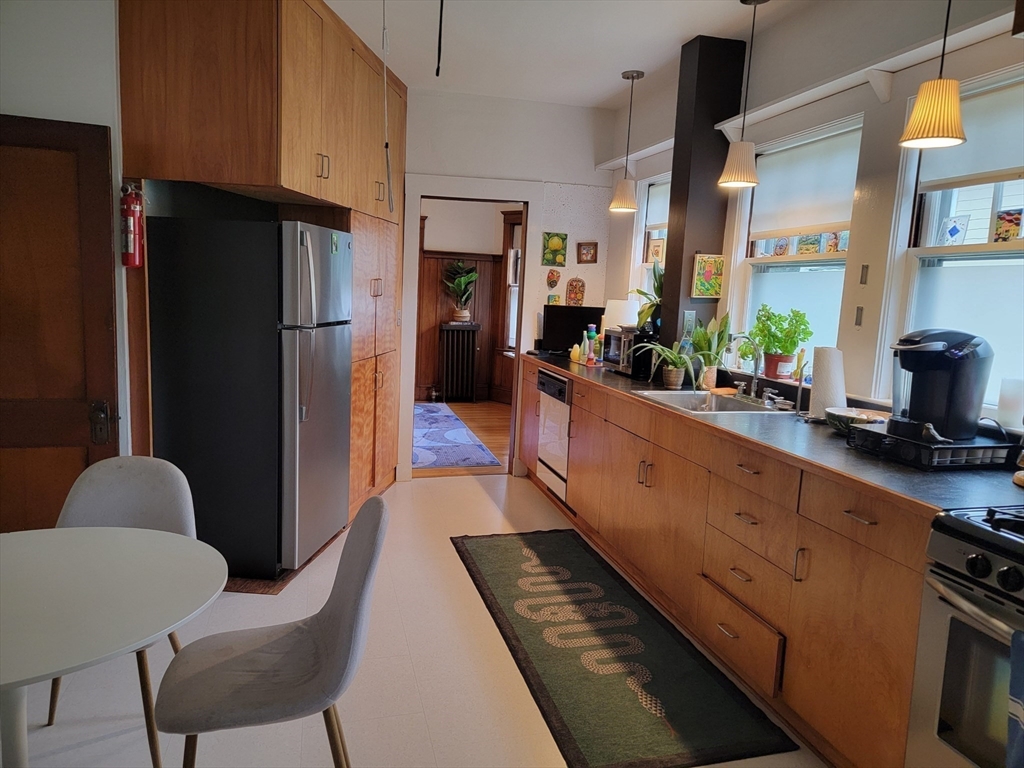 119 Appleton Street # 2