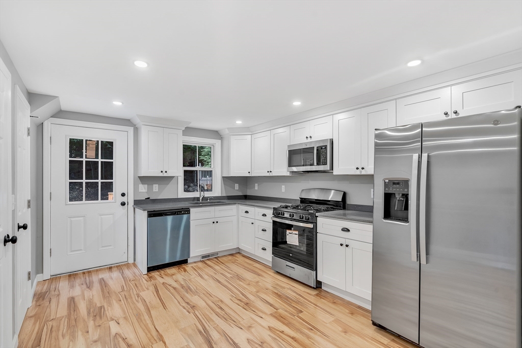 4 Percival St # 4