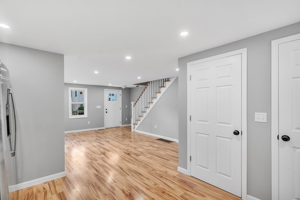 4 Percival St # 4