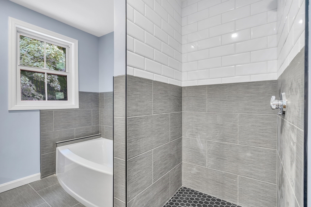 4 Percival St # 4