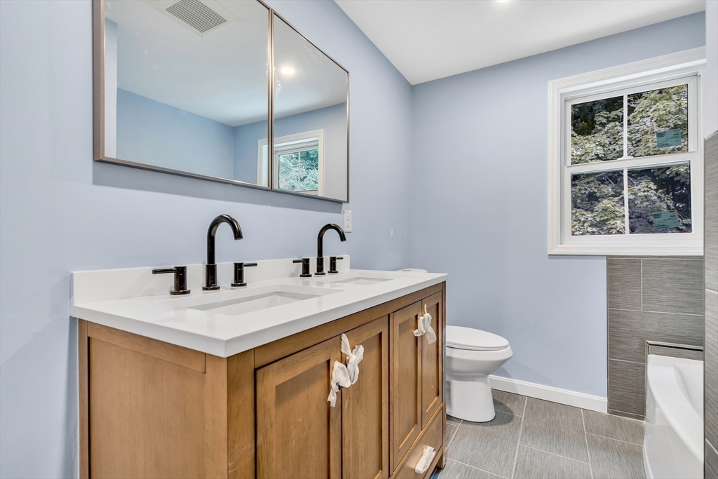 4 Percival St # 4