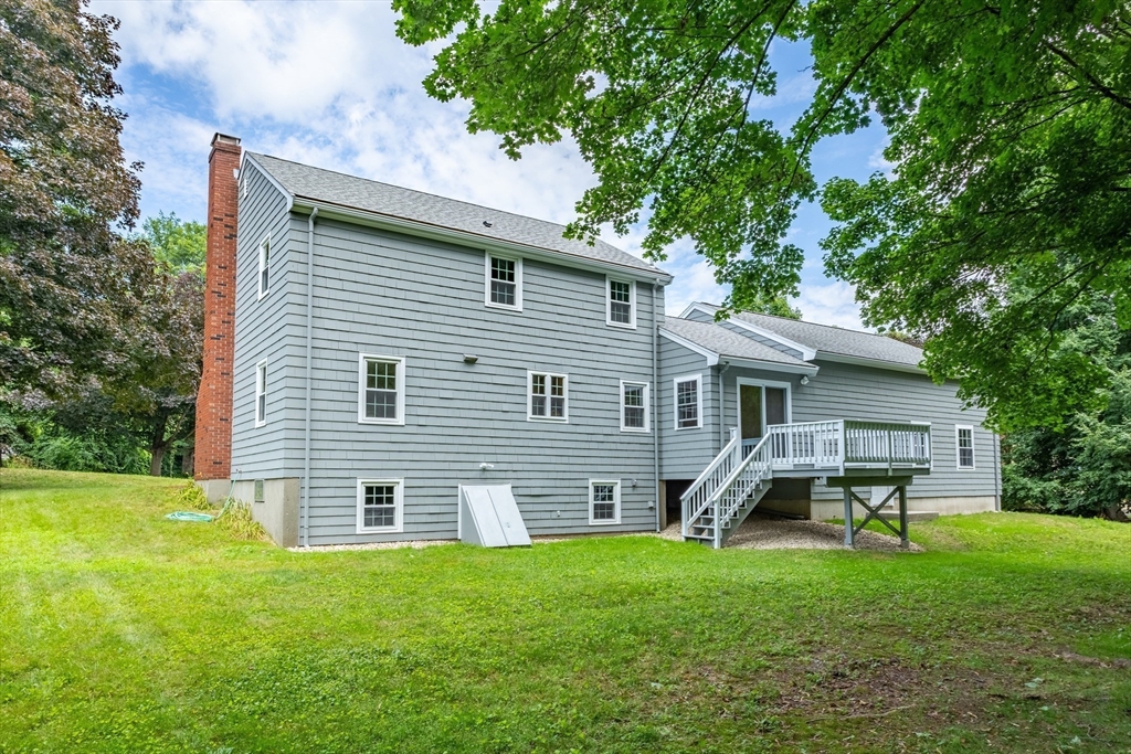 99 Blossomcrest Rd.