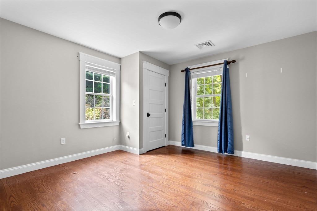 79 Hillsdale Rd