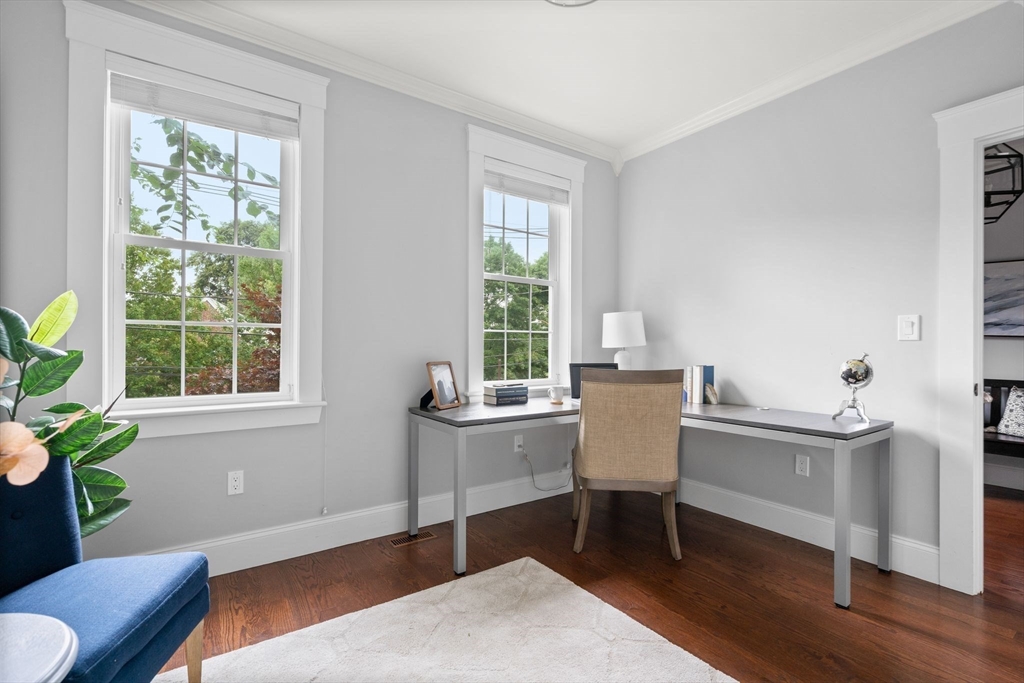 79 Hillsdale Rd