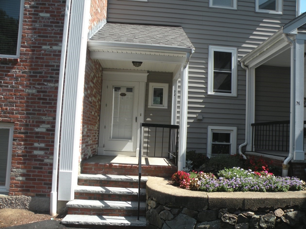 84 Walpole Street # 7J