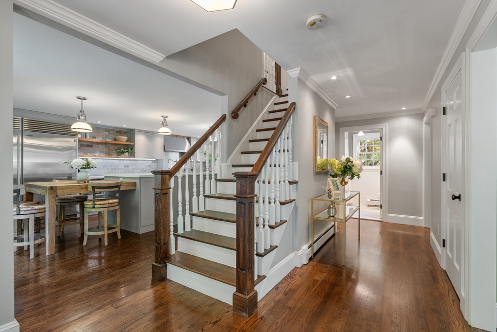 15 Lands End Lane