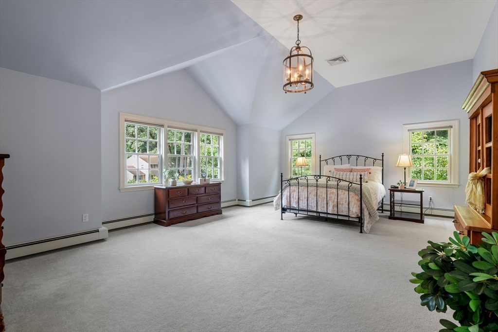 15 Lands End Lane
