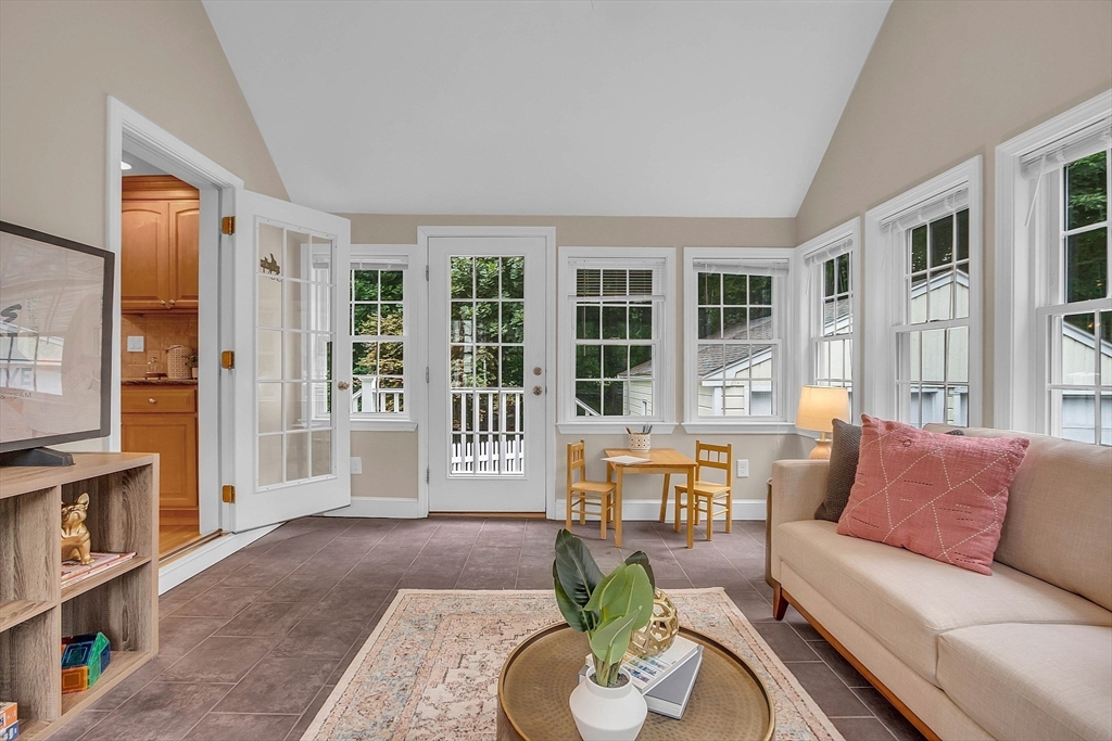 34 Houlton Street