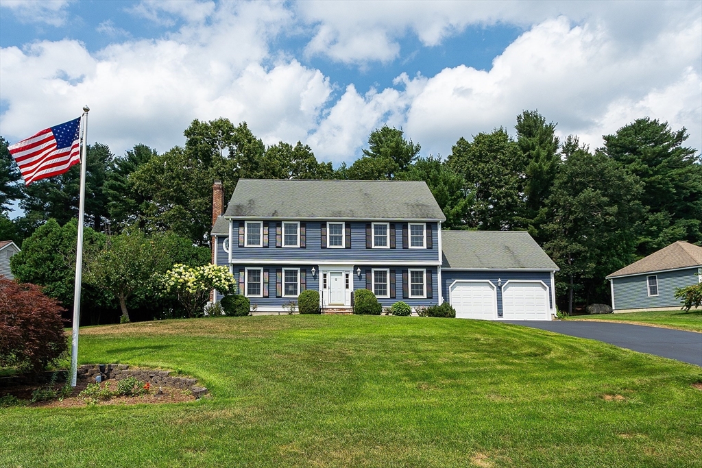11 Gray Farm Rd